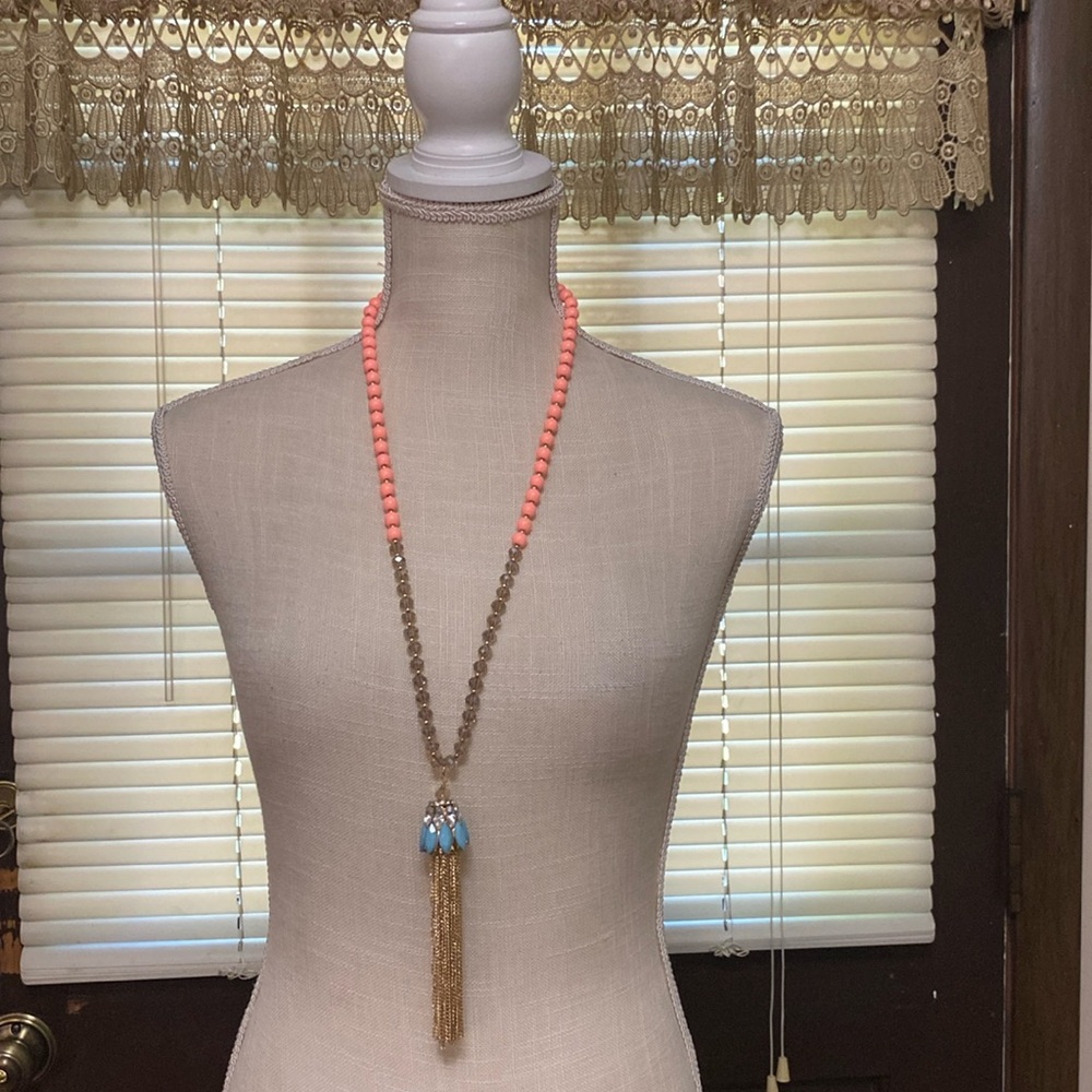 Vintage 70’s beaded long gold tassel pendant necklace crown 👑 style 40”L